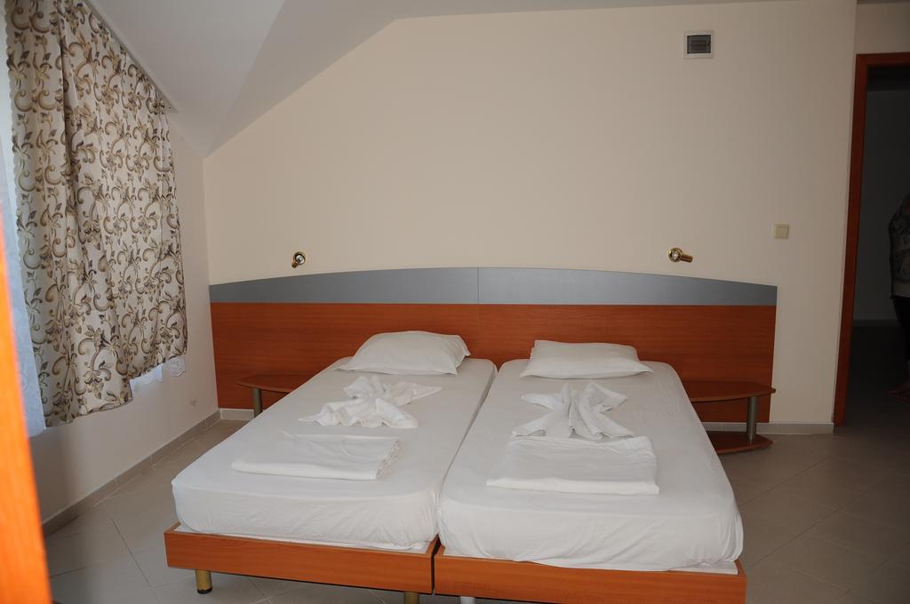 Hotel Babeva Sveti Vlas Exterior photo