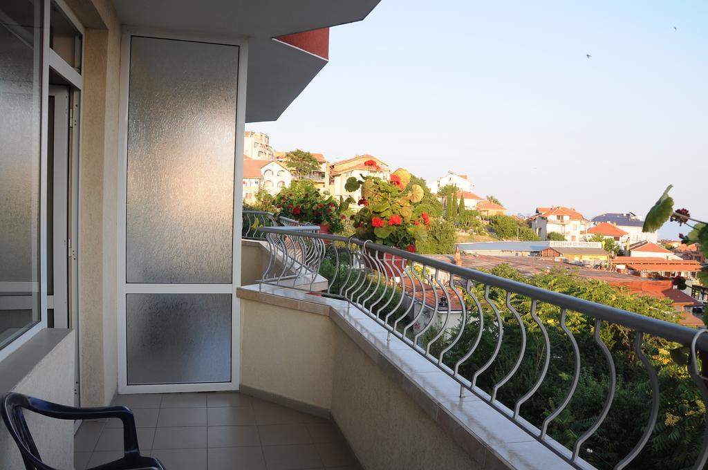 Hotel Babeva Sveti Vlas Exterior photo