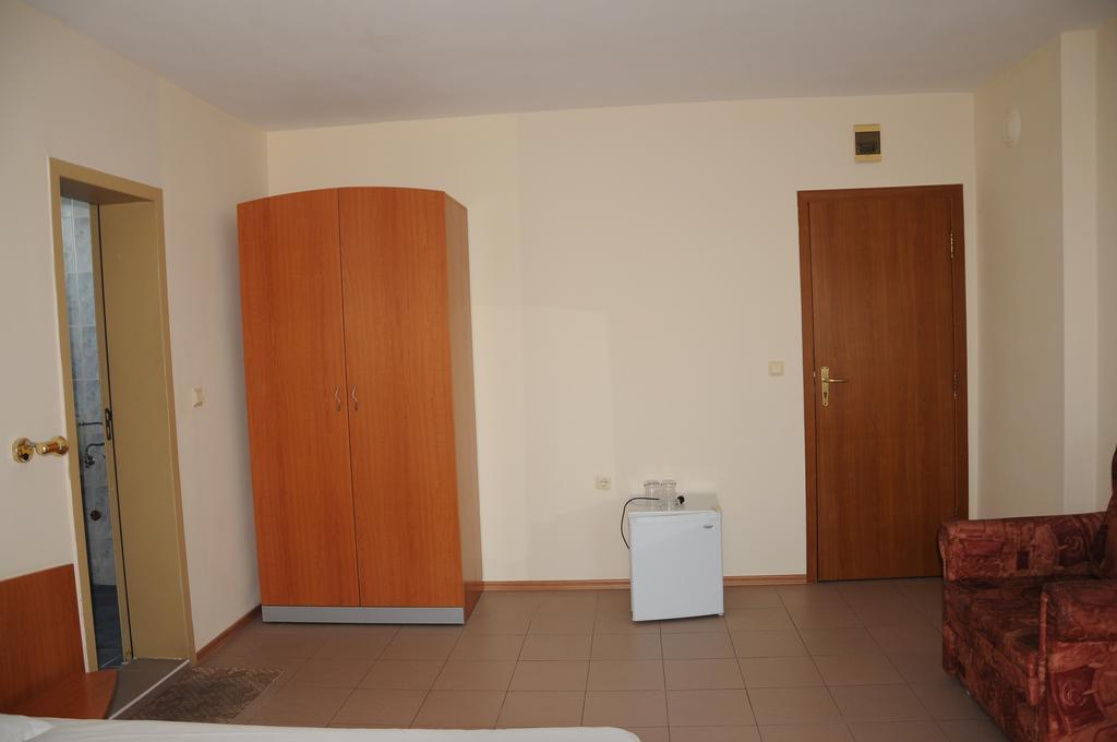 Hotel Babeva Sveti Vlas Exterior photo